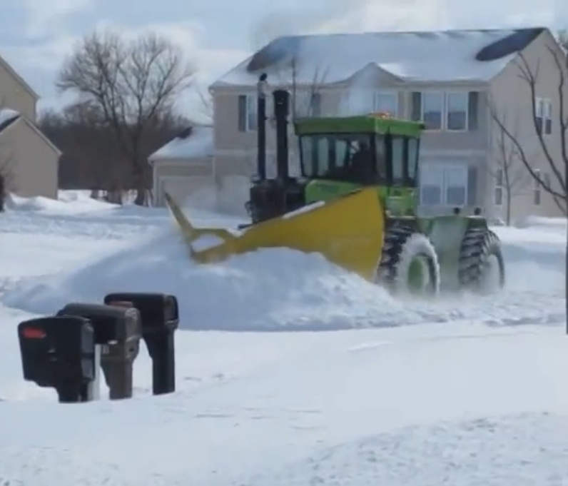 Watch This Monster Steiger Tiger II Tractor Open A Nieghborhood’s Streets With A Huge V-Plow – Doin’ Work!