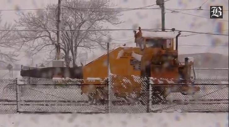 Boston Uses Snowzilla To Clear Railroad Tracks – Special Rail Car Equipped With Turbine Blower Is Awesome