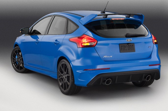 16FordFocusRS_03_HR