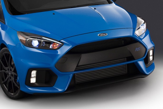 16FordFocusRS_04_HR