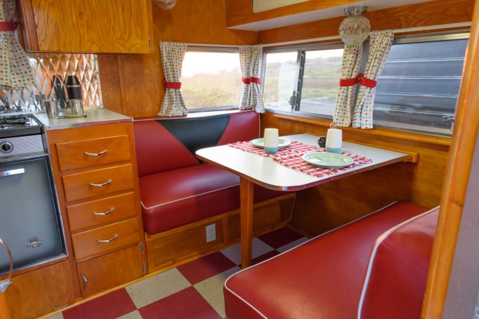 1963 Shasta Vintage Trailer 10