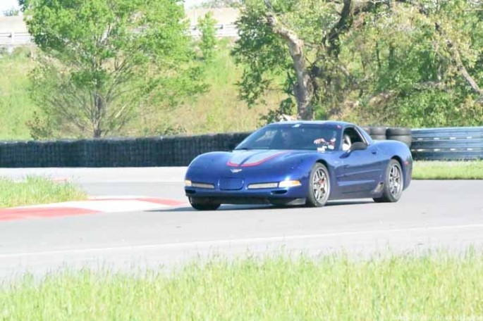 national corvette museum track bash005