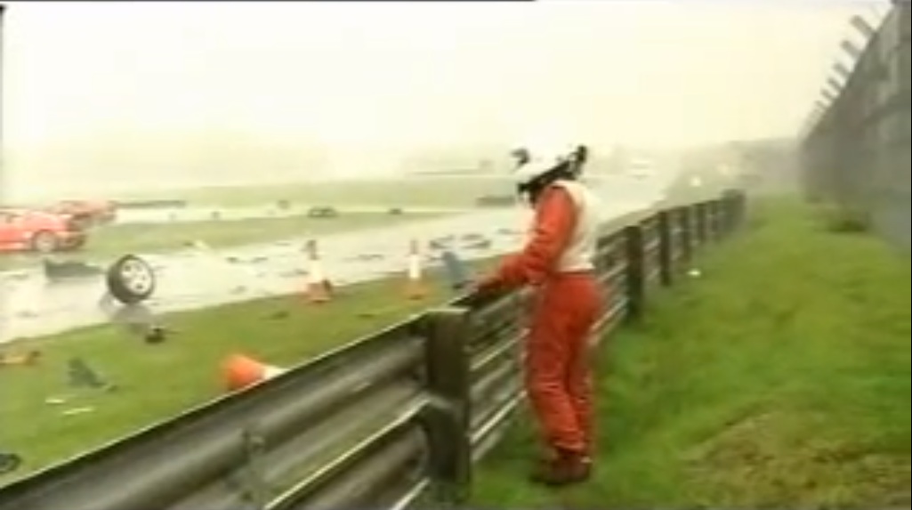 The 2002 British GT Championship Crash At Oulton Park – Supercars Reduced To Parts!