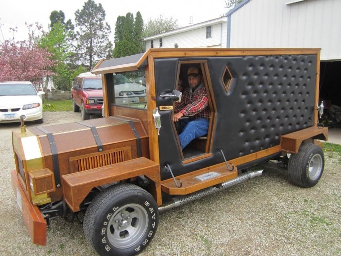 Termite Express? This 1960 Chevy Truck Was Rebodied In Wood To Promote A Lumber Yard – Now You Can Buy It!