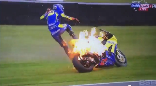 Classic YouTube: Taylor MacKenzie Bails His Burning Kawasaki At Snetterton