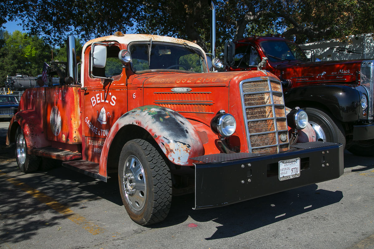 LA Roadsters Show 2015: More Of The Coolest Trucks At The Massive Show