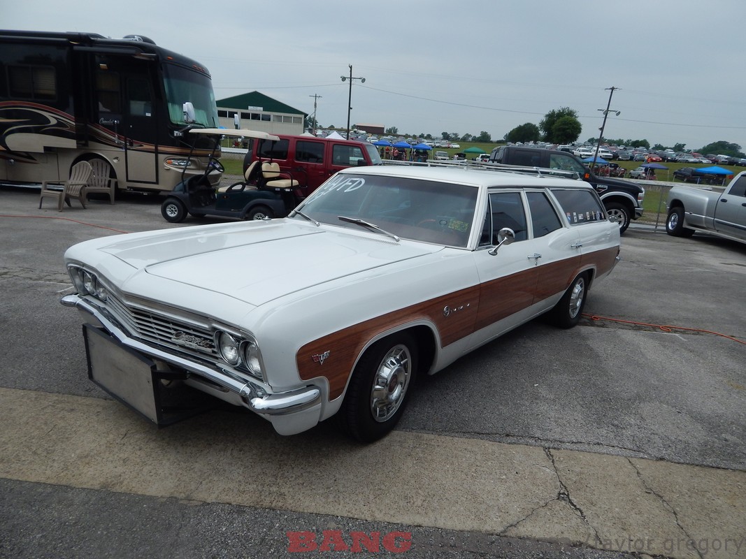 Cool Cruisers, Weird Cruisers, Trucks, And Battle Wagons From The Holley Reunion At Bowling Green