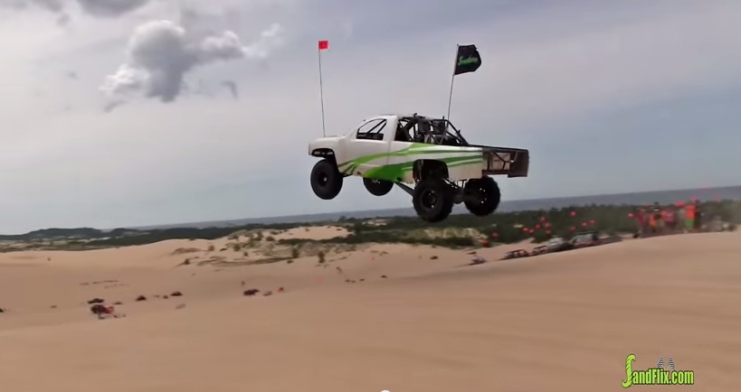 Sand Dune Jumping Part 1: Watch These Purpose Built Off Road Trucks Fly