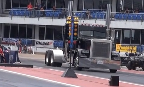 Check Out This Footage Of The Big Rig Class At The NHDRA Drags At Texas Motorplex