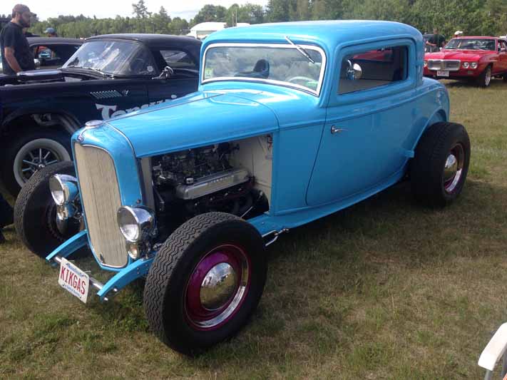 2015 Orange Drag Strip Reunion: The Coolest Rods, Trucks, Muscle Cars, and…Vans?!