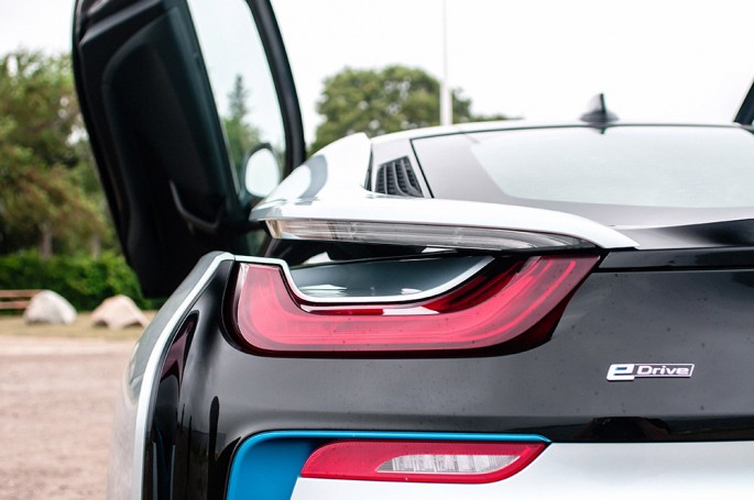 2015 BMW i8