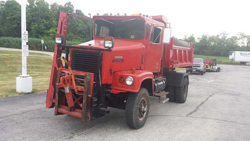 Roadside Find: This 1968 FWD Tractioneer Is Being Road Tripped By Its New Owner…Slowly