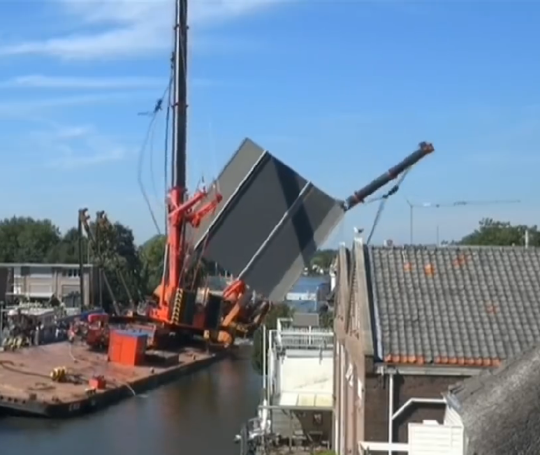 Miracle Video: Two Cranes Collapse In Holland, Crush 20 Houses, Kill No One