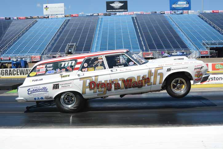 Drag Action Photos: Wheelies, Burnouts, Cool Trucks, And More From The NMRA/NMCA Super Bowl