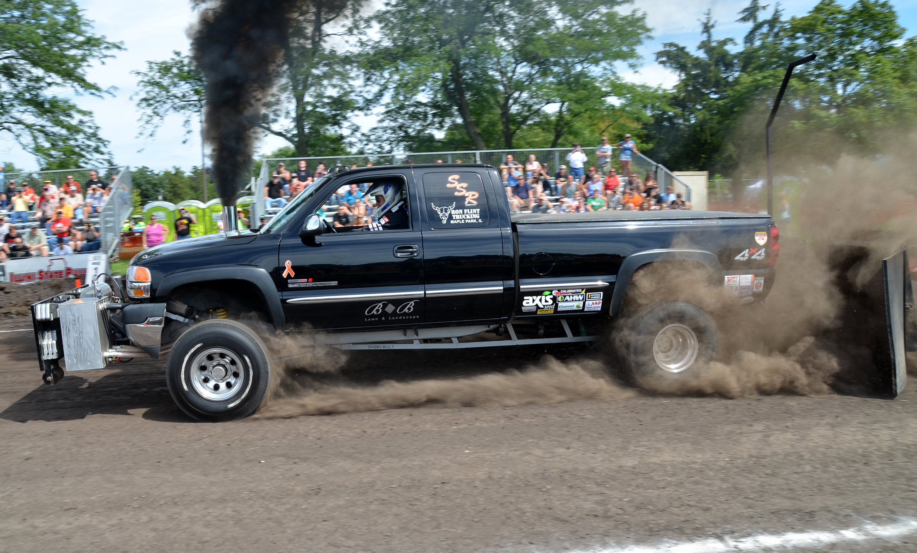 More Elburn Pull Action Photos – Trucks, Tractors, Flying Dirt, and Carnage