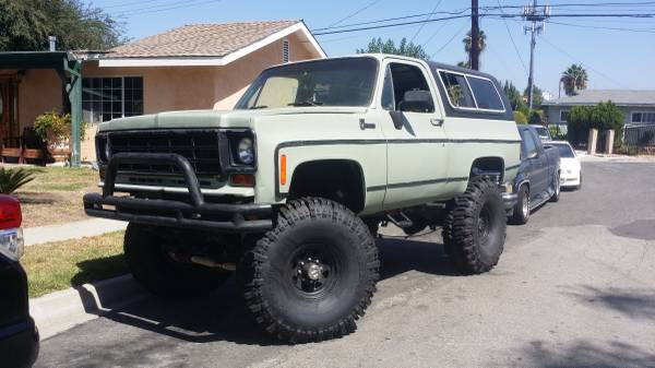 Bitchin Hard Core Lifted K5 Blazer On 42.5 Inch Boggers!