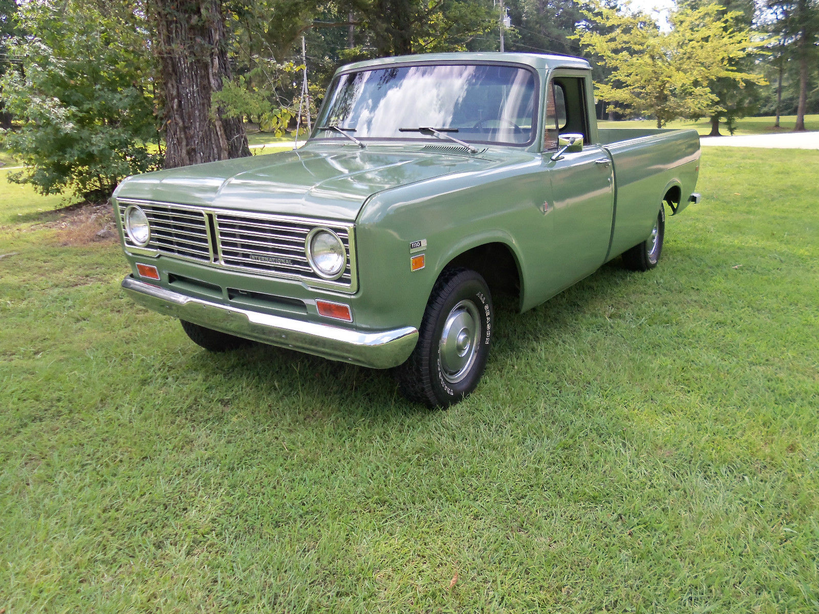 Like Your Trucks Ready To Work? Check Out This 1973 International! No Carpet, No BS!