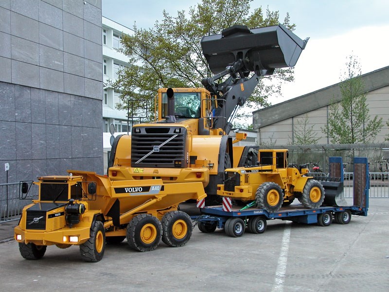 Rc loader and clearance dump truck