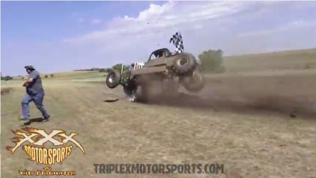 Mud Drags Gone Wrong: This 1700 Horsepower Mud Digger Crosses Up And Takes Flight Out Of The Pit!