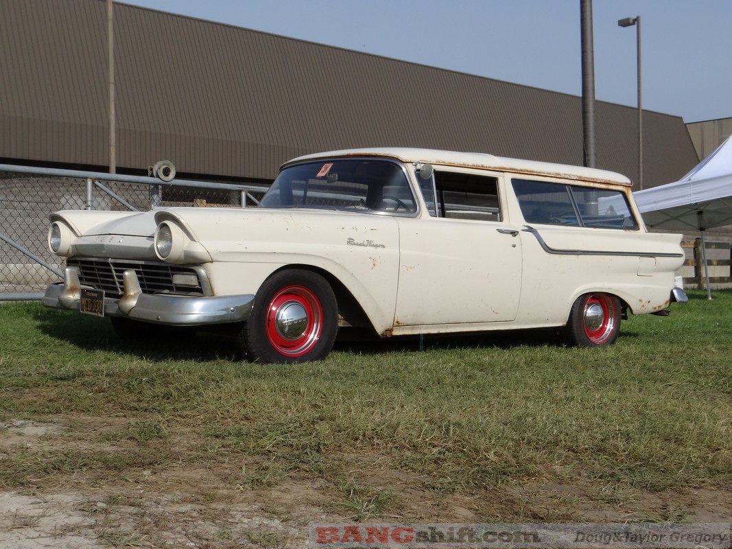 Station Wagons and ONLY Station Wagons From The 2015 NSRA Nationals – Tons Of Cool Photos here
