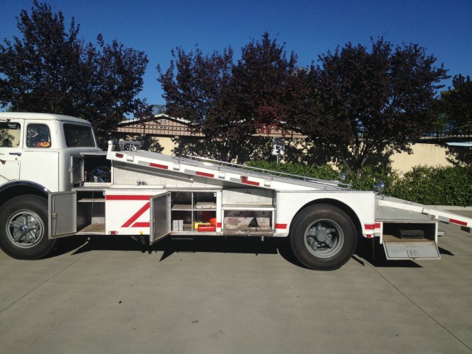 Ford C-800 Fire Truck Ramp Truck Car Hauler 9