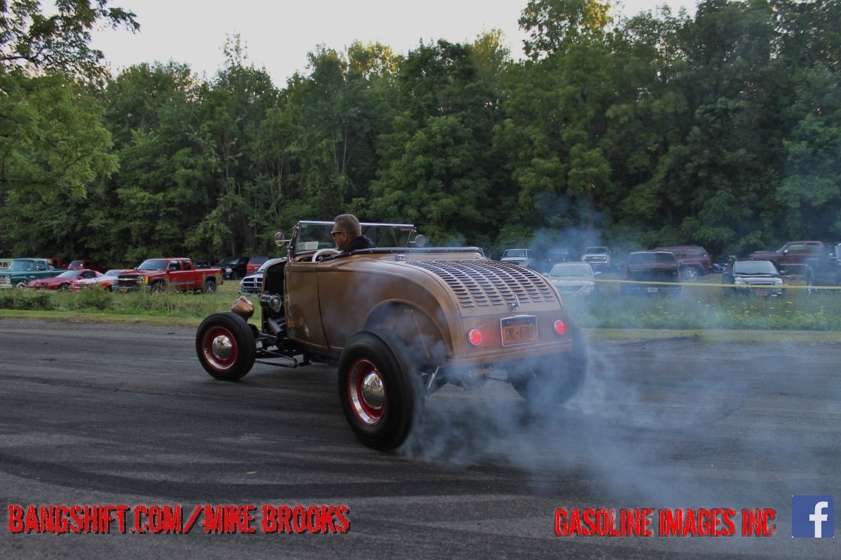 Hardcore Happening 2015 Coverage: Burnouts, Hi-Jinks, Fun At The Old Soul Hot Rod Shop