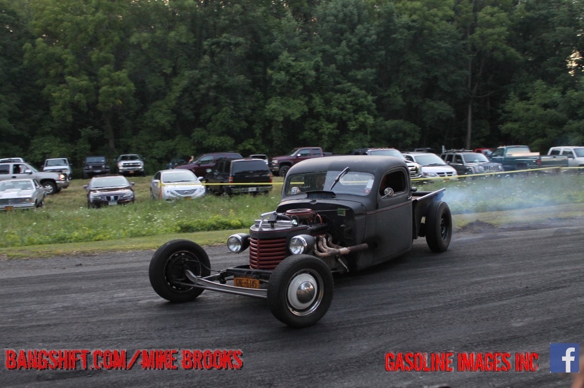 Old Soul Rod Shop Hardcore Happening Coverage: Burnouts Galore!