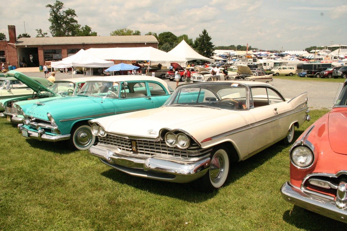 Mopar Muscle: A Load Of Photos From The 2015 Carlisle Chrysler Nationals