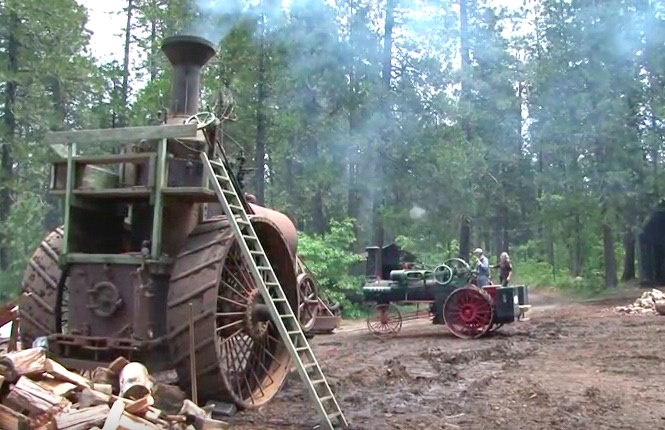 Watch Two Mammoth 100+ Year Old Steam Tractors Have A Reunion Of Sorts – A Slow, Cool Drive