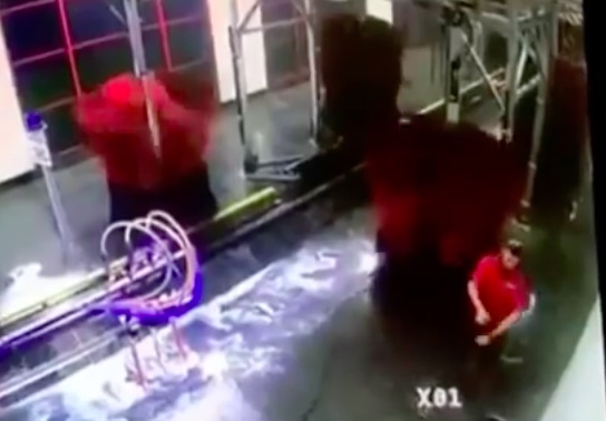 Watch This Guy Get Beat Up By An Automatic Car Wash – The Brush Has It In For Him