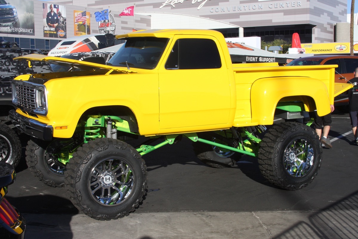 Trucks of SEMA 2015: Here Are More Rigs That Range From Bro-Dozers To Ant Hill Scraping Street Machines