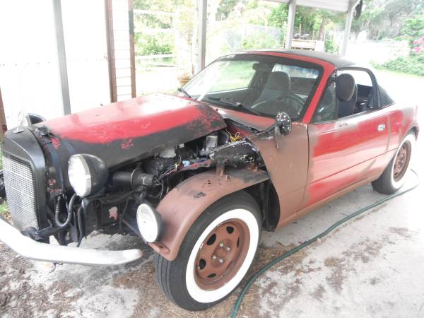 This 1990 Mazda Miata “Rat Rod” Is Just About The Worst Thing Ever – Actually It IS The Worst Thing Ever