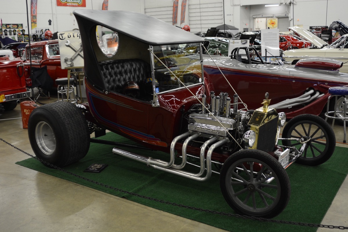 2016 Dallas Autorama Coverage: T-Buckets, Customs, Muscle, And A Load Of Wallys!