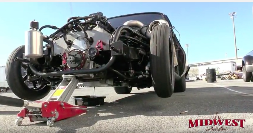 Best of 2016: Watch The Engine In The Murder Nova Go Back Together In The Pits At Lights Out 7