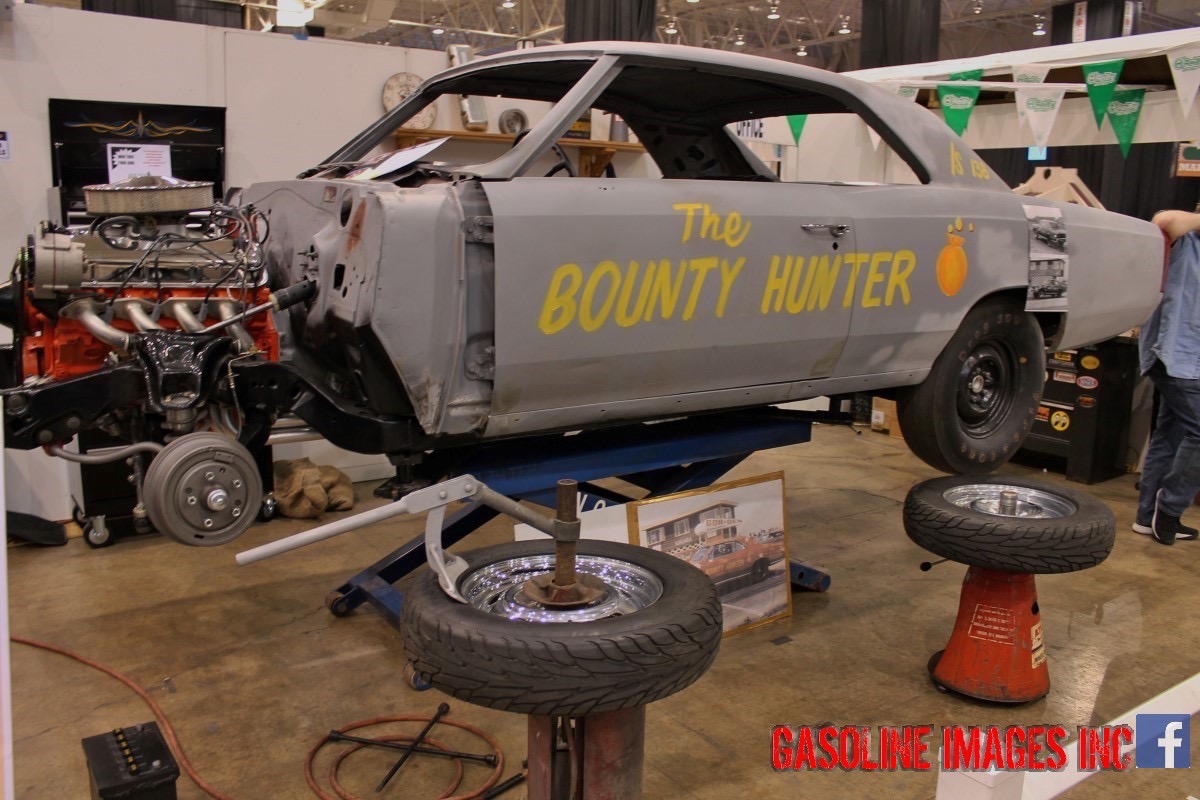 More I-X Piston Powered Autorama Coverage: Trucks, Cars, Equipement, Fun Lurking At Every Corner