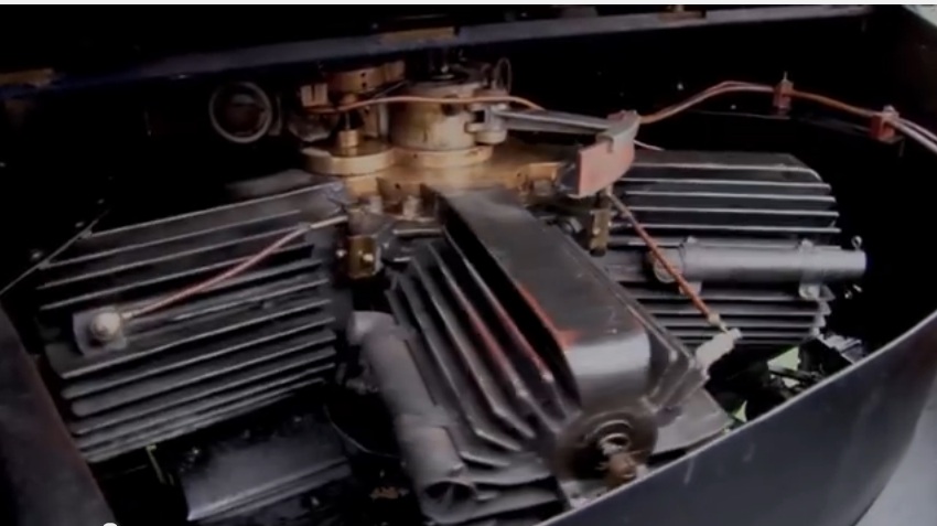 Craziest Car Engine Ever? The Crankshaft Is Stationary And The Engine Rotates Around It! The Adams-Farwell