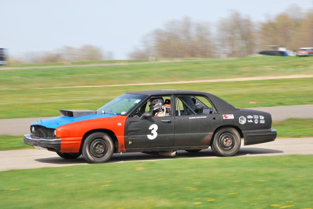 24 Hours of LeMons Michigan Action Gallery and More – The Cars, The Inside Stories Here!