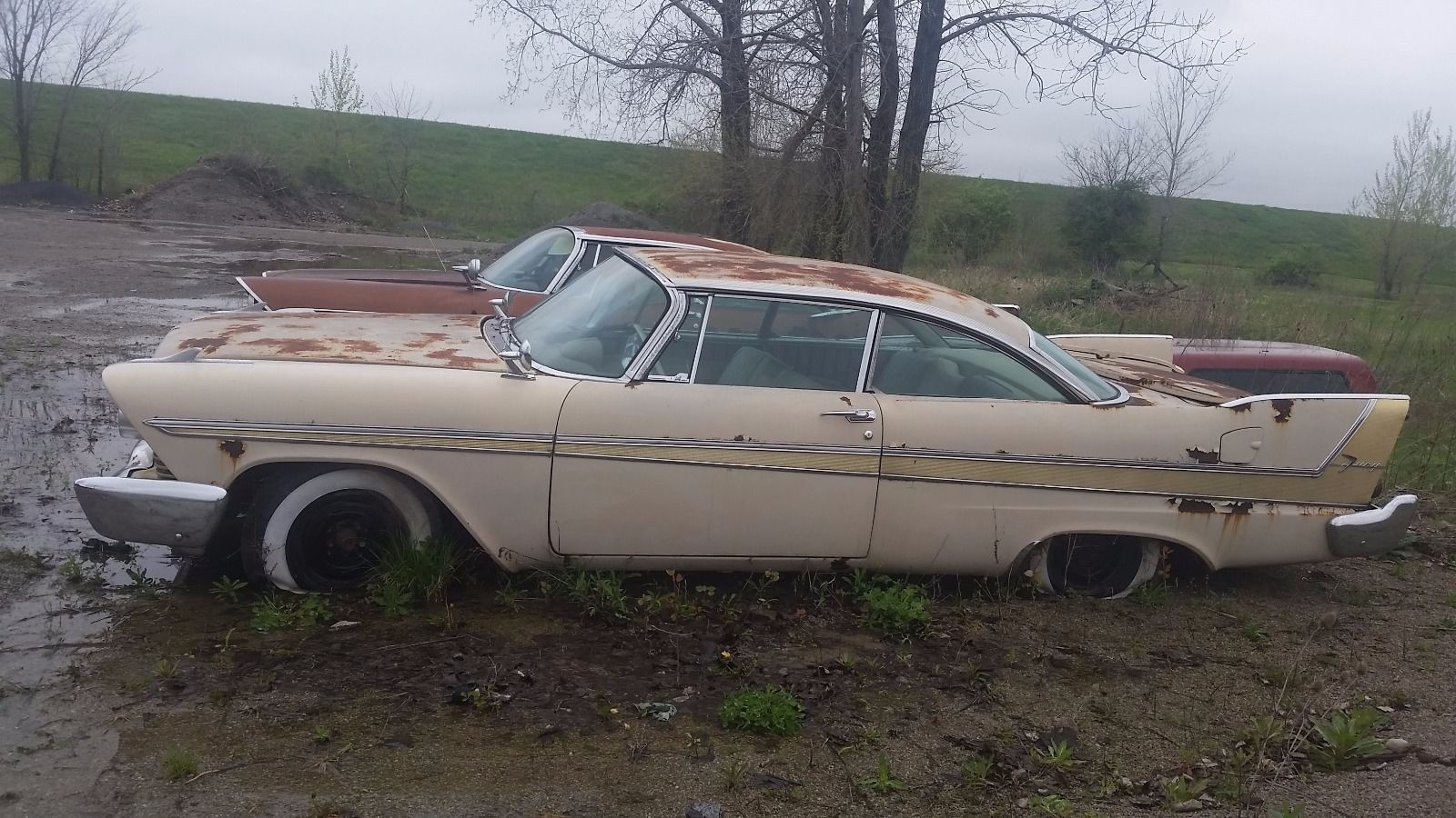 eBay Find: It’s Rusting, Neglected, And Needs A Lot Of Work, But This 1958 Plymouth Fury Can Be Something…