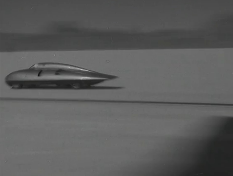 Watch Phil Hill Go 254 Mph In A Blown MG Streamliner On The Salt Circa 1959 – Great Quality Video