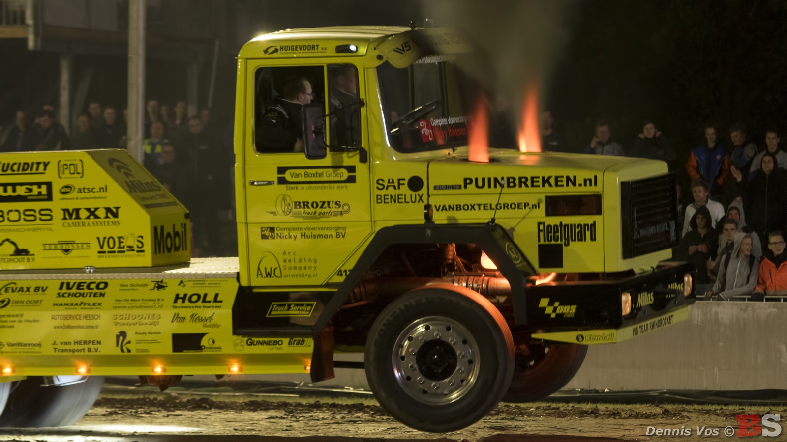 Pulling Action Photos: VDB Staalbouw Megapull Madness From Europe – Big Rigs Getting Down!