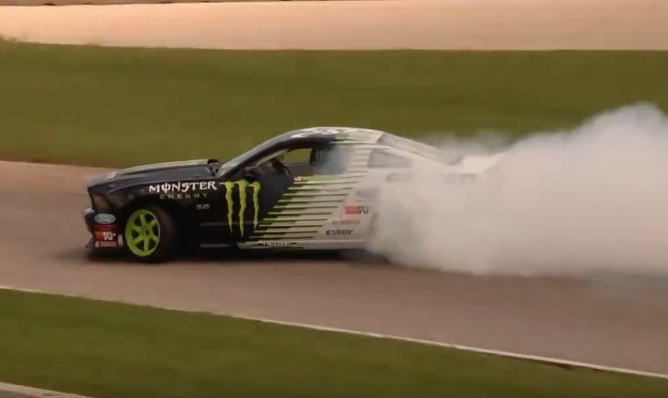 Classic YouTube: Vaughn Gittin, Jr.’s WFO Drifting At Road America In 2010