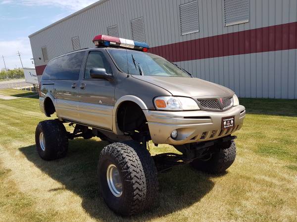 What In The…Anybody Need A 454-Powered, Super-Lifted Pontiac Montana?