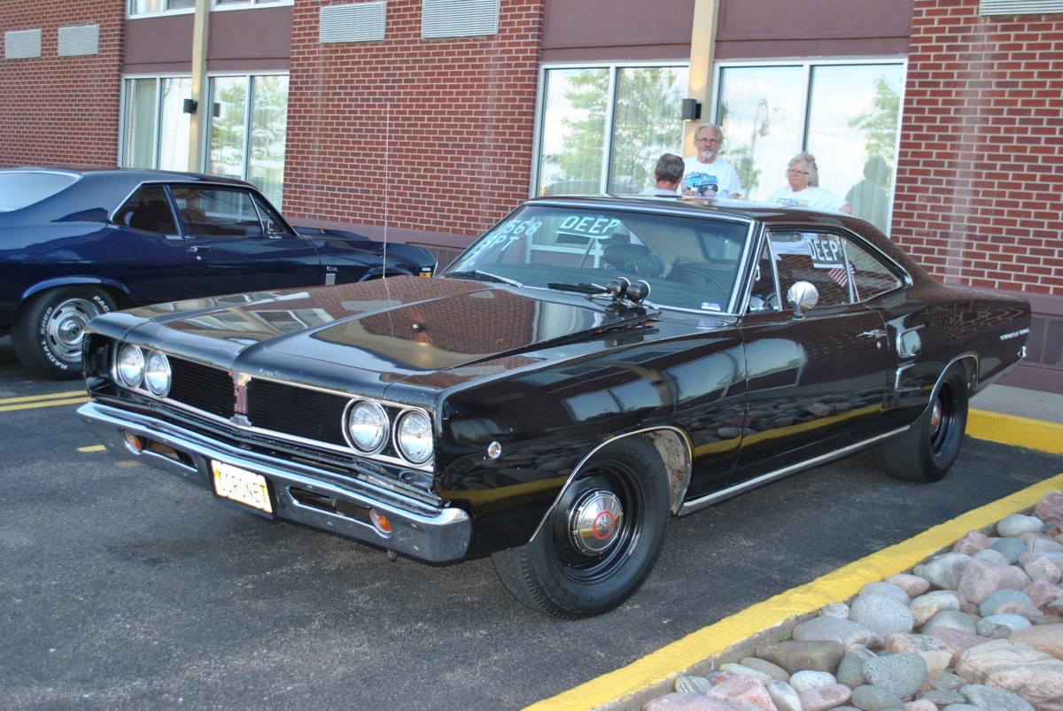 Tour Nebraska Coverage: Hundreds of Hot Rods Hit The Highway In The Heartland