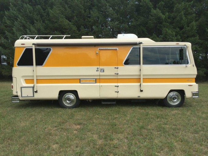 1974 Starcraft Motorhome and Boat 6