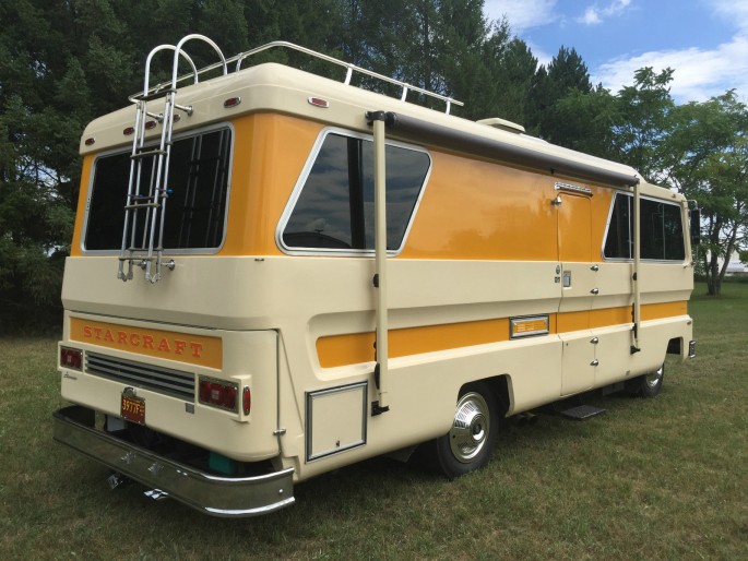 1974 Starcraft Motorhome and Boat 7