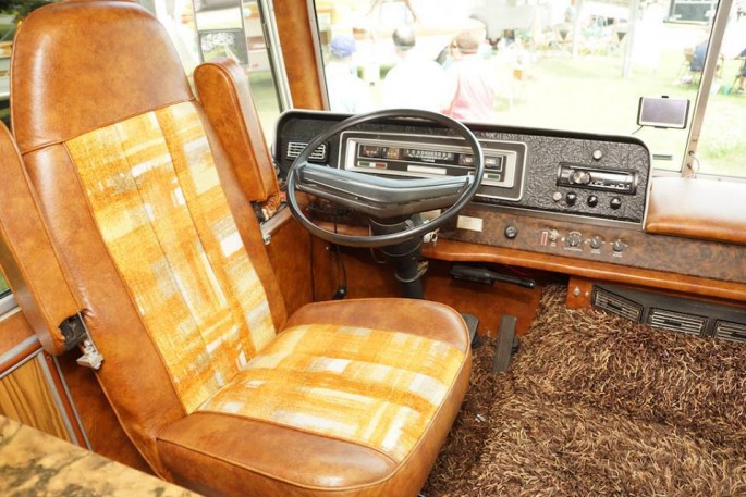 1974 Starcraft Motorhome and Boat 9