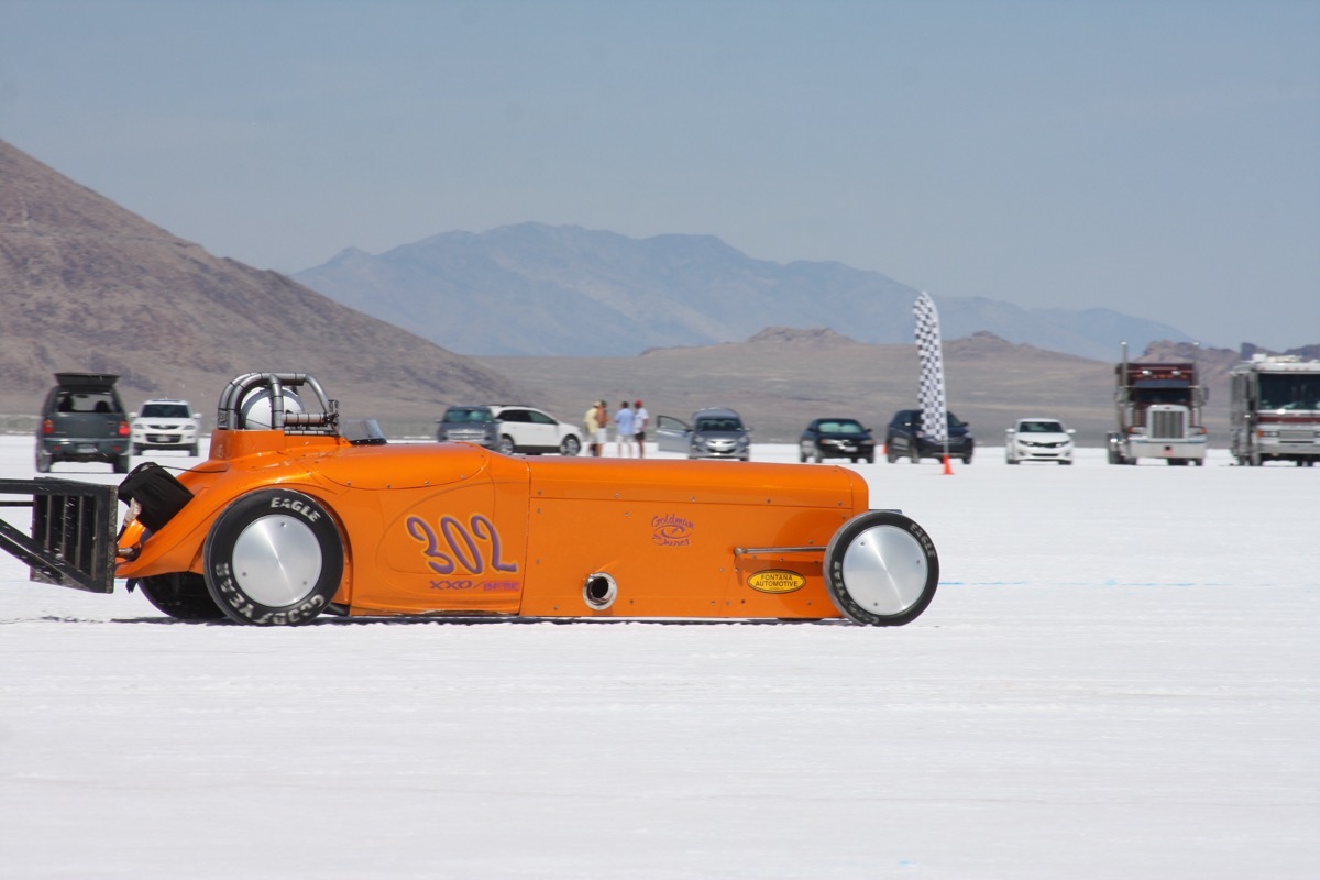 Saturday  SCTA Bonneville Racing Update: Poteet Goes 382, Thompson Goes 411, Photos, More
