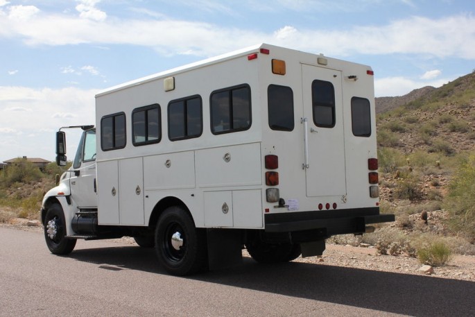 International 4300 Crew Hauler 5