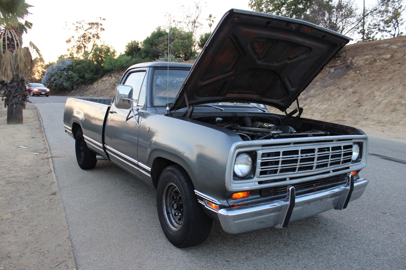 eBay Find: The “Rollsmokey” 1973 Dodge D200 Is Up For Grabs! Do You Need Over 700 Foot-Pounds Of Torque In Your Life?