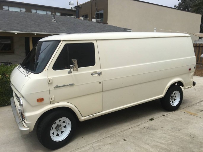 1972-ford-e100-surf-van-1